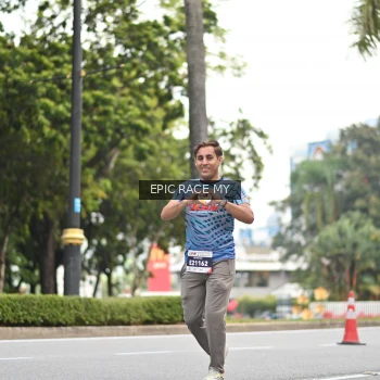 Runner Photo 4012023
