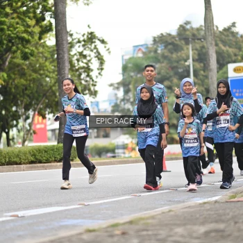 Runner Photo 4012030