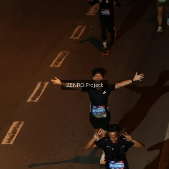 Runner Photo 4012042