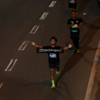 Runner Photo 4012060