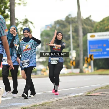 Runner Photo 4012080