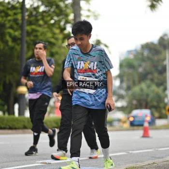 Runner Photo 4012261