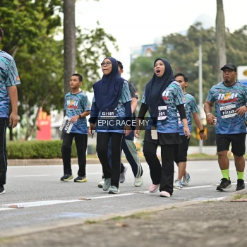 Runner Photo 4012338