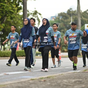 Runner Photo 4012343