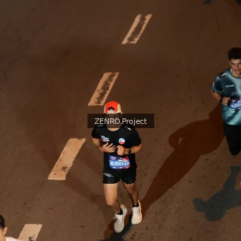 Runner Photo 4012414