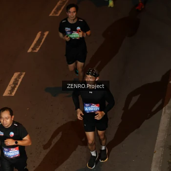 Runner Photo 4012441