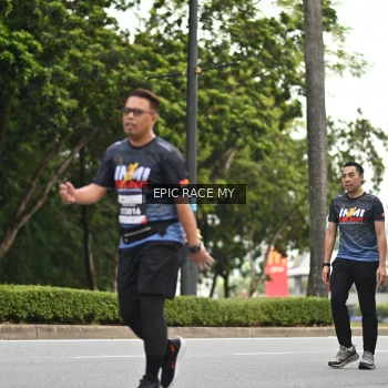 Runner Photo 4012492