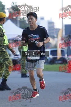 Runner Photo 401261