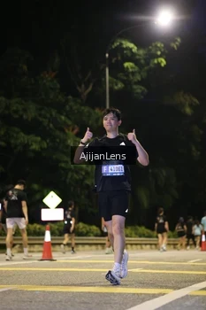 Runner Photo 4012965