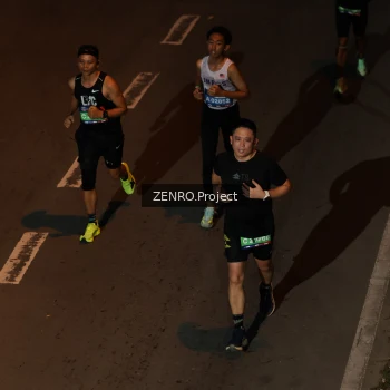 Runner Photo 4014168
