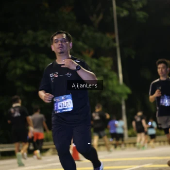 Runner Photo 4014696