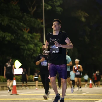 Runner Photo 4014758