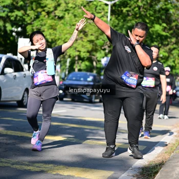 Runner Photo 4015025
