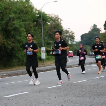 Runner Photo 4015061
