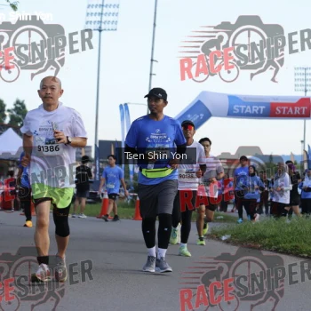 Runner Photo 401515