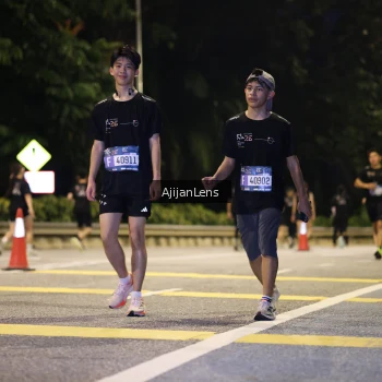 Runner Photo 4015199