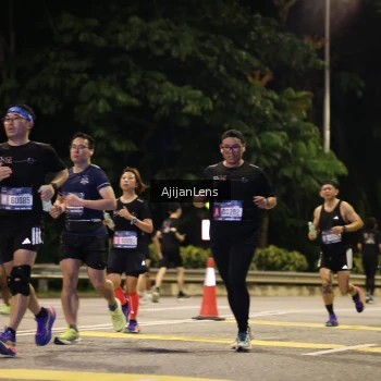 Runner Photo 4015246