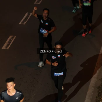 Runner Photo 4015279