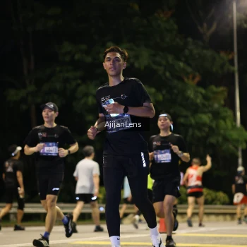 Runner Photo 4015298