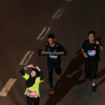 Runner Photo 4015311