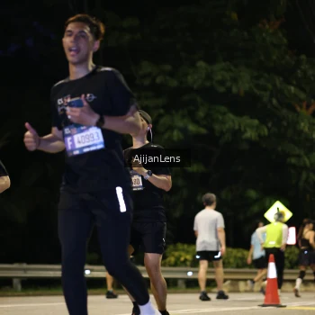 Runner Photo 4015331
