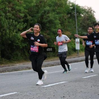 Runner Photo 4015355