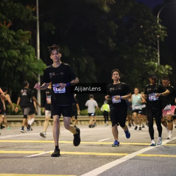 Runner Photo 4015388
