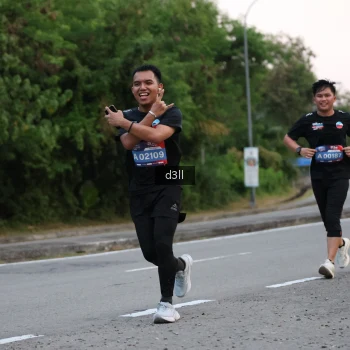 Runner Photo 4015400