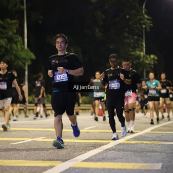 Runner Photo 4015412