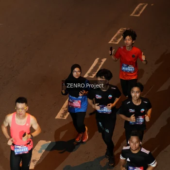 Runner Photo 4015467