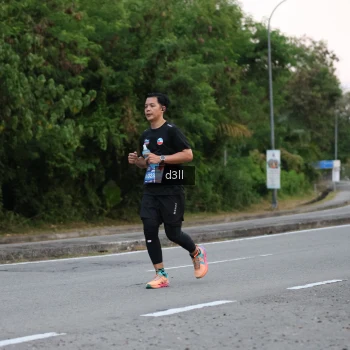 Runner Photo 4015486