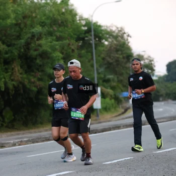Runner Photo 4015489