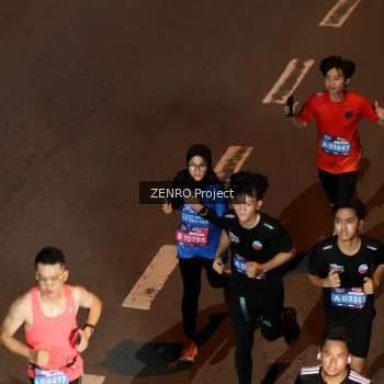 Runner Photo 4015492