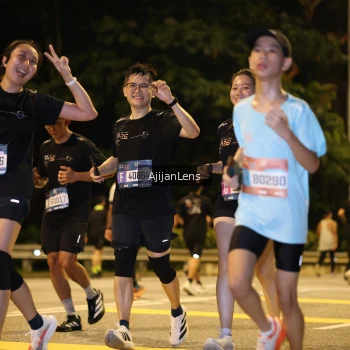 Runner Photo 4015510