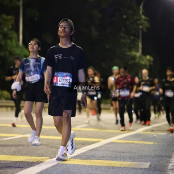 Runner Photo 4015575