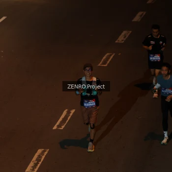 Runner Photo 4015623