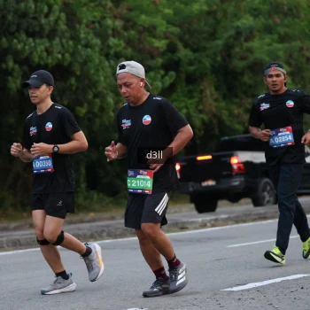 Runner Photo 4015653