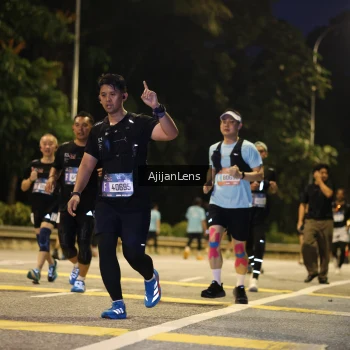Runner Photo 4015682
