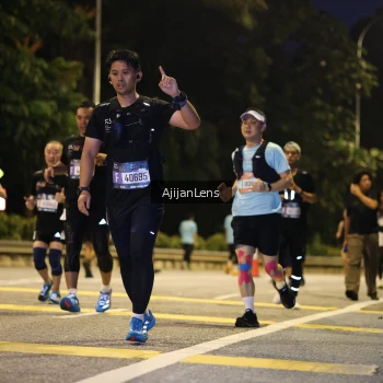 Runner Photo 4015683
