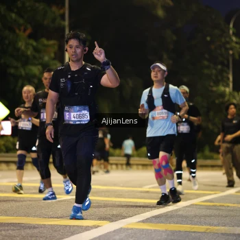 Runner Photo 4015686