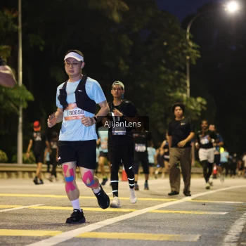 Runner Photo 4015698
