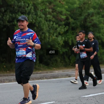 Runner Photo 4015738