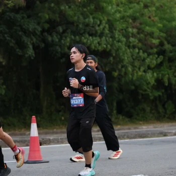 Runner Photo 4015746