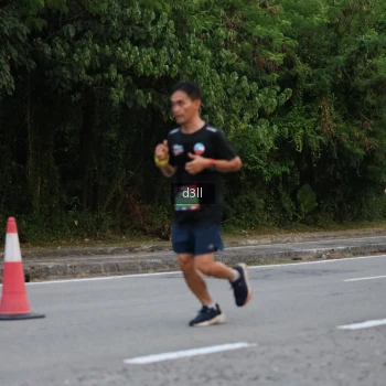 Runner Photo 4015759