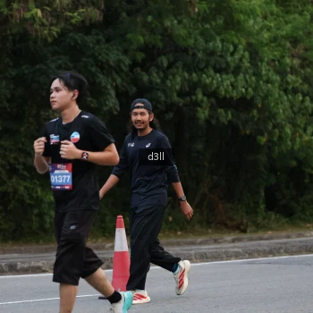 Runner Photo 4015760