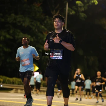 Runner Photo 4015776