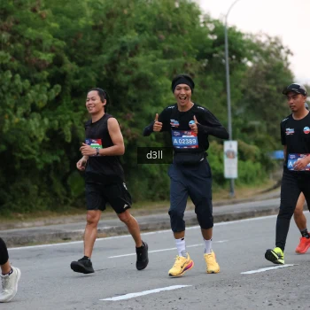 Runner Photo 4015817