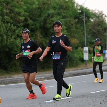 Runner Photo 4015849
