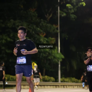 Runner Photo 4015936