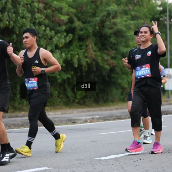 Runner Photo 4016066